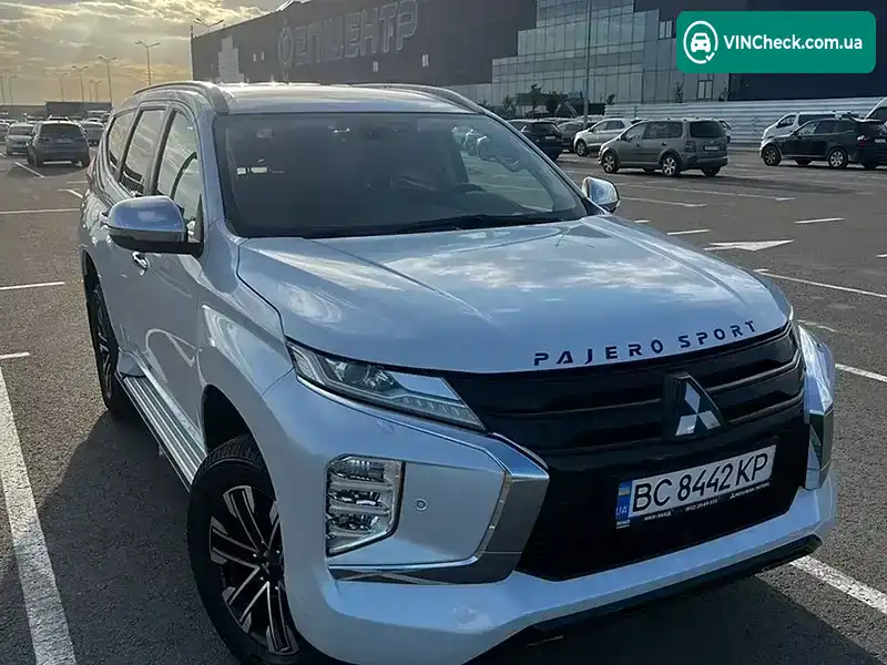 Mitsubishi Pajero Sport 2020, фото з оголошення 2 з 14, VIN MMCGUKS10LHZ00336
