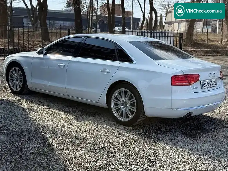 Audi A8 2012, фото з оголошення 1 з 17, VIN WAURGAFD6DN011450