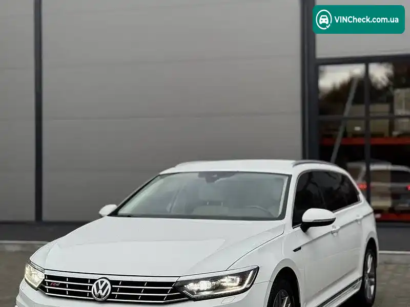 Volkswagen Passat 2018, фото з оголошення 1 з 20, VIN WVWZZZ3CZJE201017