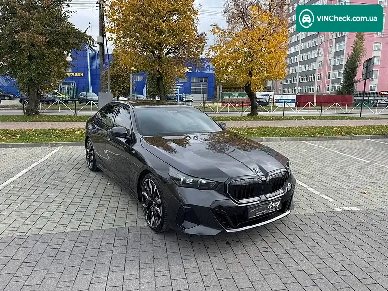BMW 5 Series 2025, фото з оголошення 1 з 20, VIN WBA13FK05TCV66196