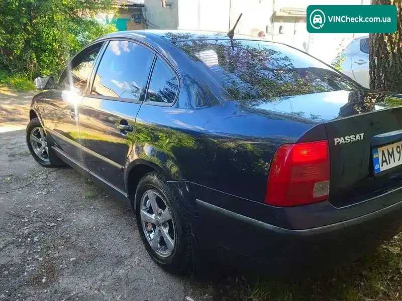 Volkswagen Passat 1998, фото з оголошення 1 з 8, VIN WVWZZZ3BZXP083308