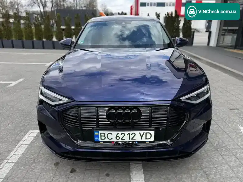 Audi e-tron 2022, фото з оголошення 2 з 21, VIN WAUZZZGE0NB036332