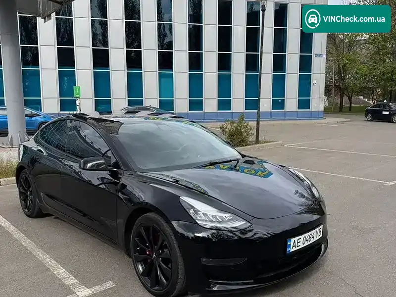 Tesla Model 3 2018, фото з оголошення 2 з 16, VIN 5YJ3E1EA6JF061264