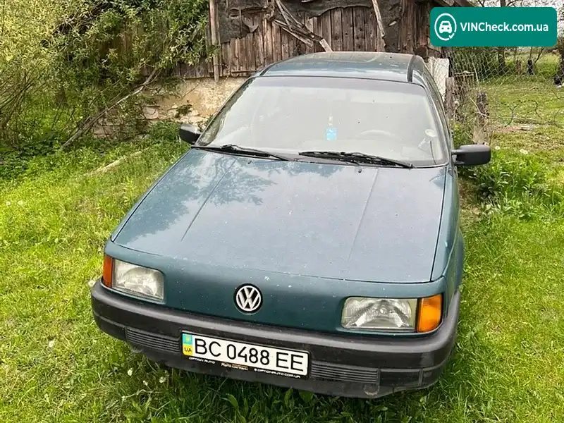 Volkswagen Passat 1988, фото з оголошення 2 з 14, VIN WVWZZZ31ZKE033213