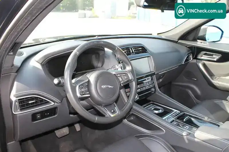 Jaguar F-Pace 2017, фото з оголошення 2 з 20, VIN SADCA2BNXJA262865