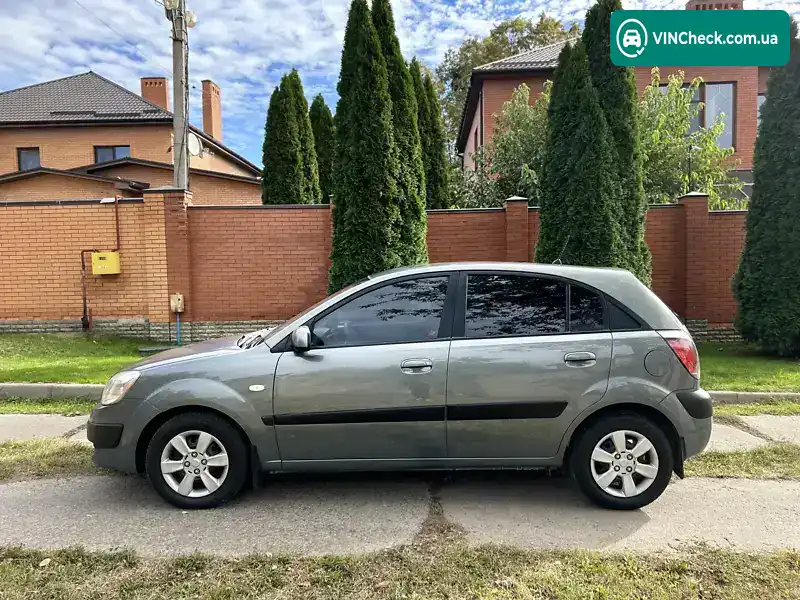 Kia Rio 2007, фото з оголошення 2 з 15, VIN KNEDE241276267108