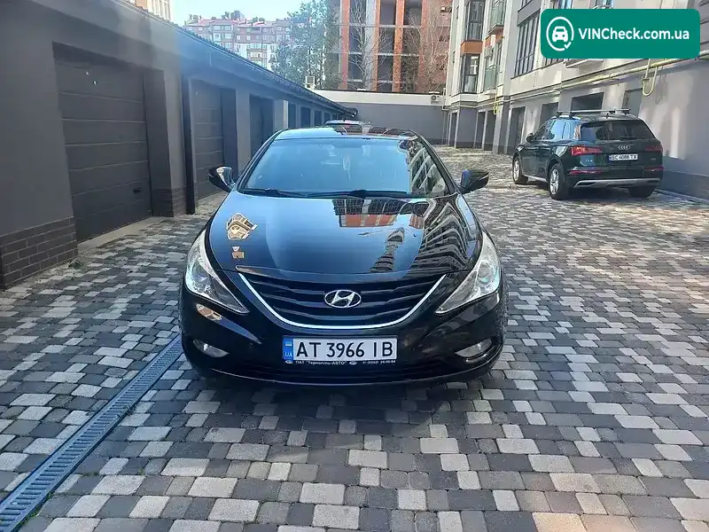 Hyundai Sonata 2012, фото з оголошення 2 з 17, VIN KMHEB41BBCA441207