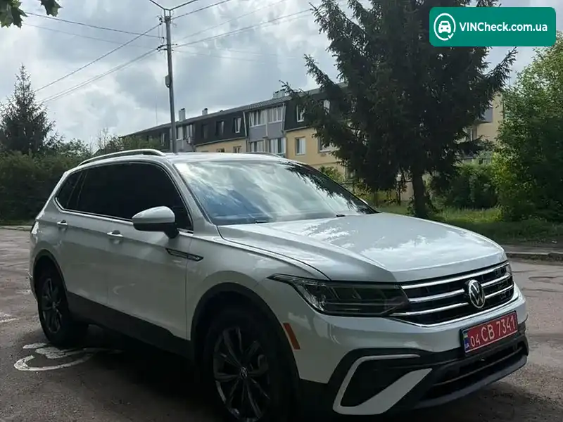 Volkswagen Tiguan 2022, фото з оголошення 2 з 12, VIN 3VV3B7AX9NM122342