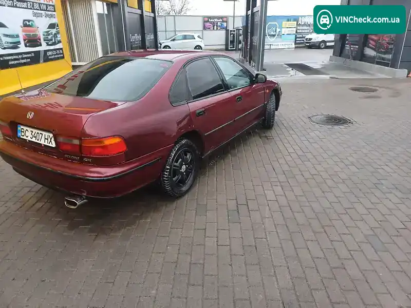 Honda Accord 1995, фото з оголошення 2 з 11, VIN SHHCC75600U126195