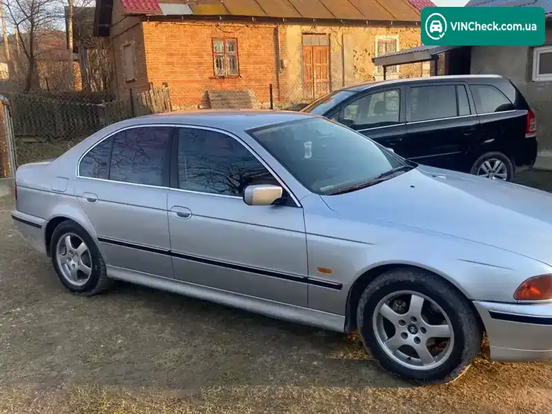BMW 5 Series 1998, фото з оголошення 2 з 9, VIN WBADK510409643435