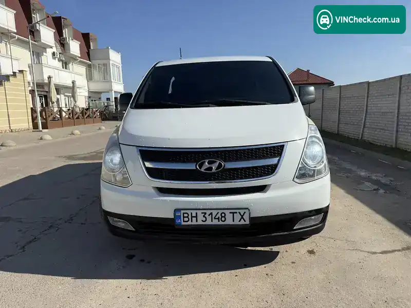 Hyundai H-1 2011, фото з оголошення 2 з 19, VIN KMFWBX7KABU385624