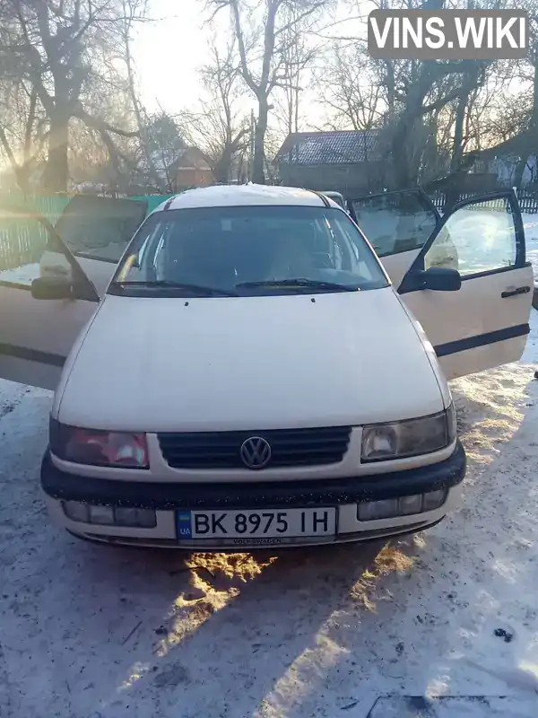 Volkswagen Passat 1995, фото з оголошення 1 з 11, VIN WVWZZZ3AZSE159695