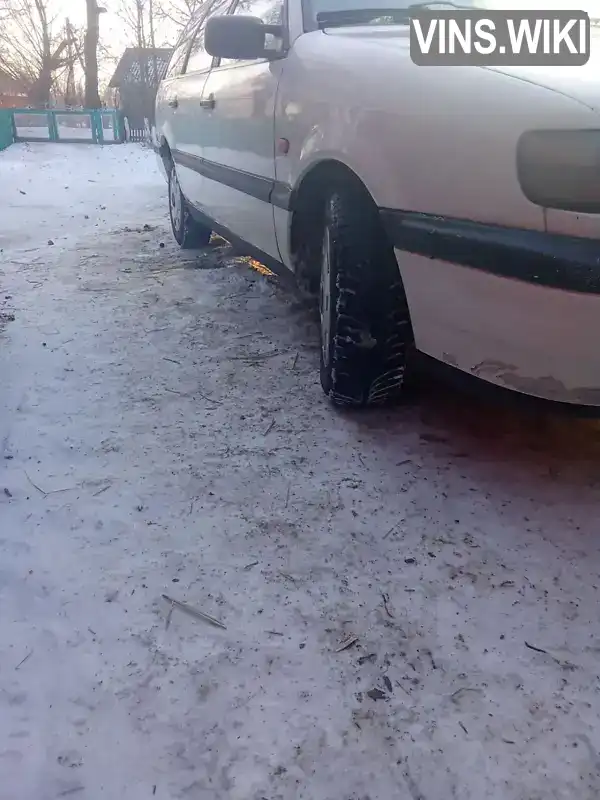 Volkswagen Passat 1995, фото з оголошення 2 з 11, VIN WVWZZZ3AZSE159695