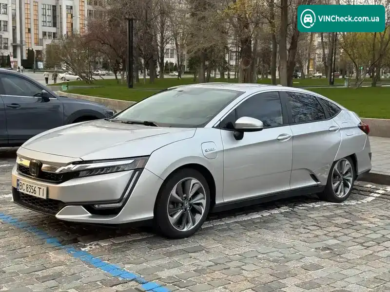 Honda Clarity 2017, фото з оголошення 2 з 21, VIN JHMZC5F39JC005516