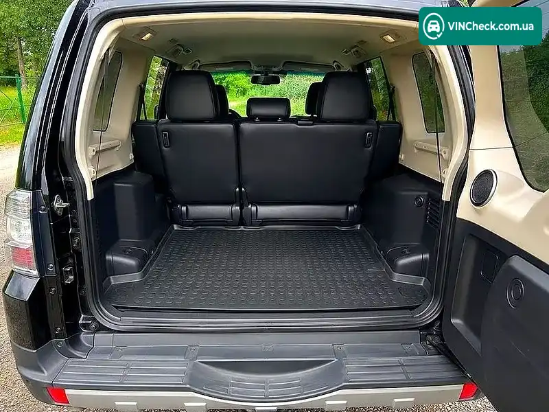 Mitsubishi Pajero 2008, фото з оголошення 2 з 8, VIN JMBLYV97W8J000343