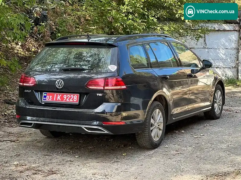 Volkswagen Golf 2018, фото з оголошення 1 з 20, VIN 3VWD17AU2JM763366