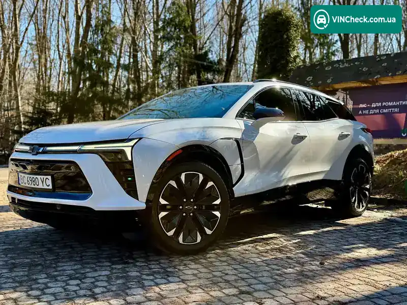 Chevrolet Blazer 2024, фото з оголошення 2 з 21, VIN 3GNKDHRK7RS283235