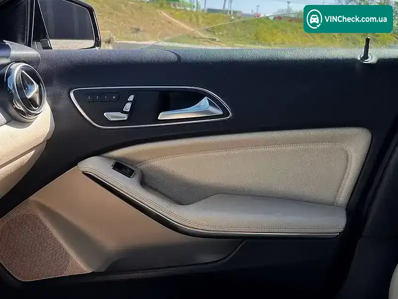 Mercedes-Benz GLA-Class 2018, фото з оголошення 1 з 6, VIN WDCTG4EB1KJ550437