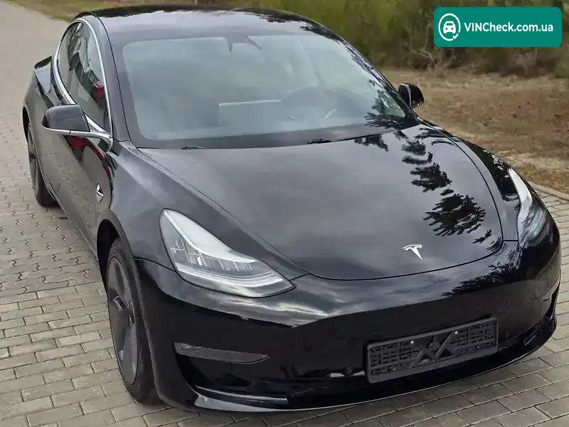 Tesla Model 3 2018, фото з оголошення 2 з 20, VIN 5YJ3E1EA9JF152349