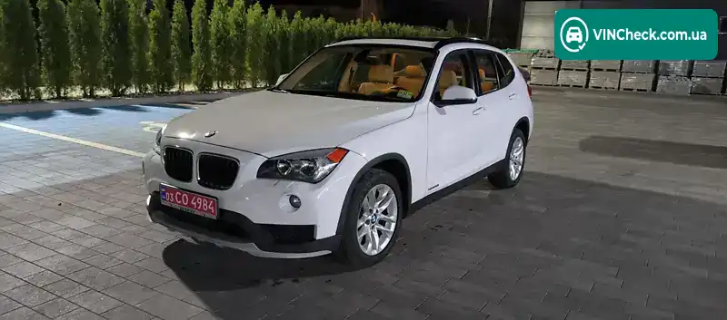 BMW X1 2014, фото з оголошення 1 з 9, VIN WBAVL1C51FVY30814