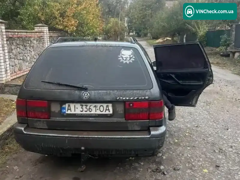 Volkswagen Passat 1996, фото з оголошення 2 з 3, VIN WVWZZZ3AZTE205915