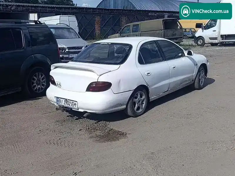 Hyundai Lantra 1997, фото з оголошення 2 з 2, VIN KMHJF31MPVU577920