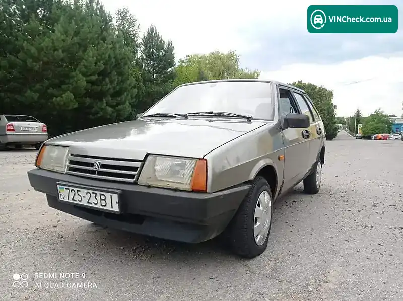 ВАЗ / Lada 2109 1992, фото з оголошення 1 з 11, VIN XTA210930N1071147