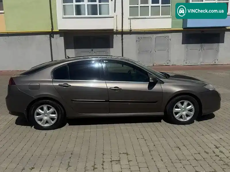Renault Laguna 2010, фото з оголошення 2 з 20, VIN VF1BT0A0643386334