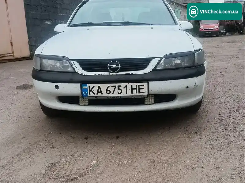 Opel Vectra 1996, фото з оголошення 1 з 15, VIN W0L000036T5088055