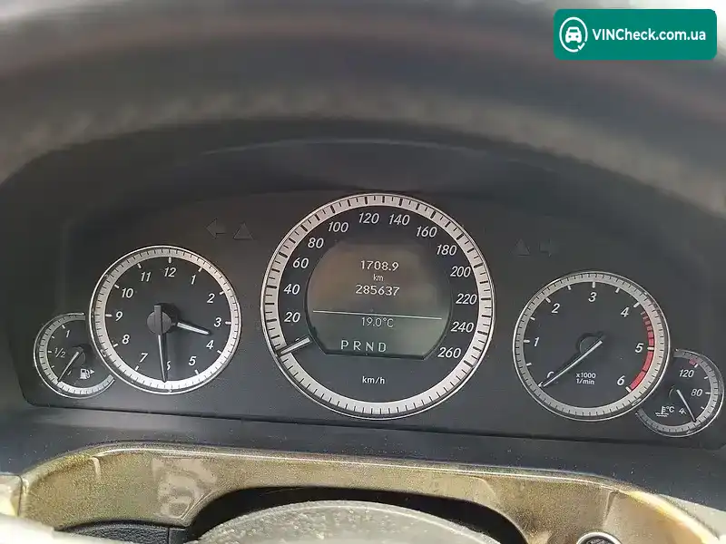 Mercedes-Benz E-Class 2010, фото з оголошення 2 з 10, VIN WDD2122021A363017