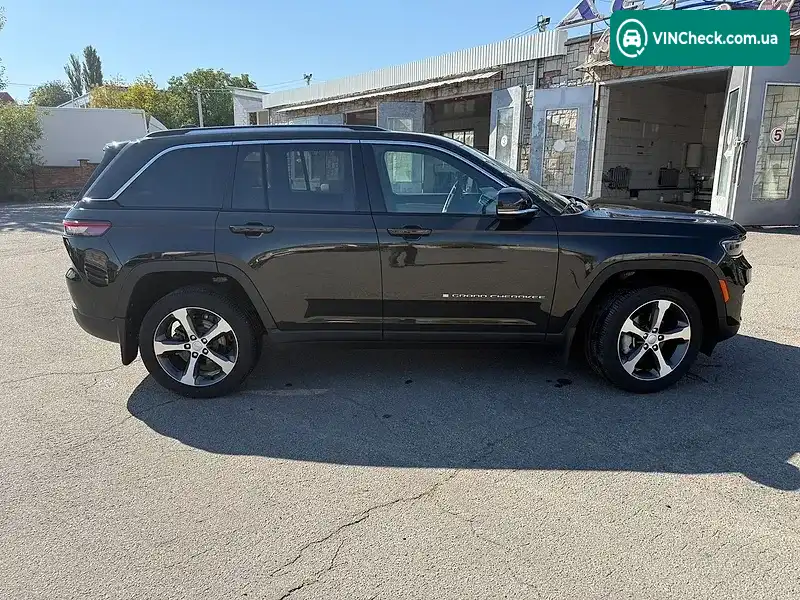 Jeep Grand Cherokee 2023, фото з оголошення 2 з 20, VIN 1C4RJHBG1PC596287