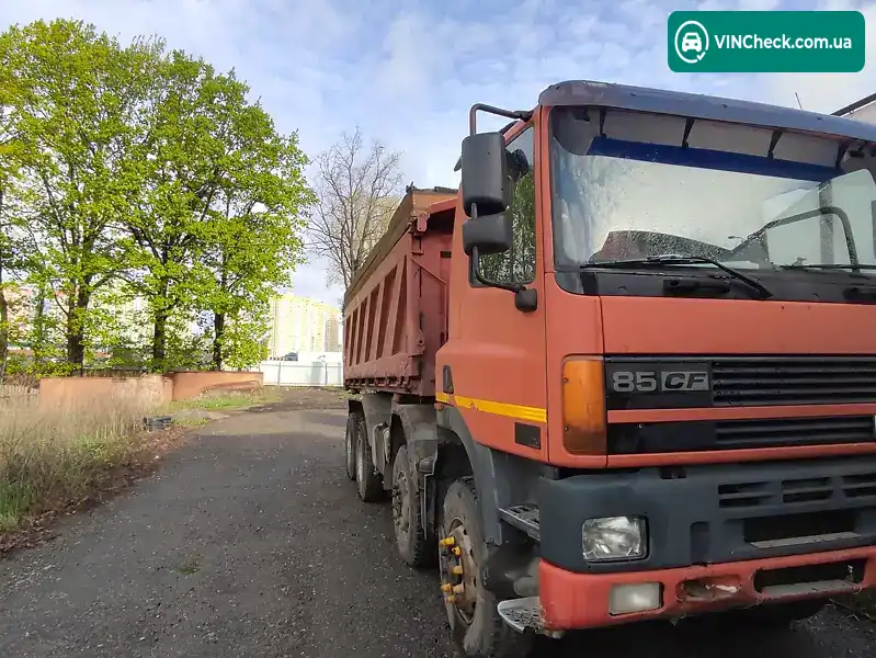 DAF CF 2001, фото з оголошення 1 з 9, VIN XLRAD85XC0E563237