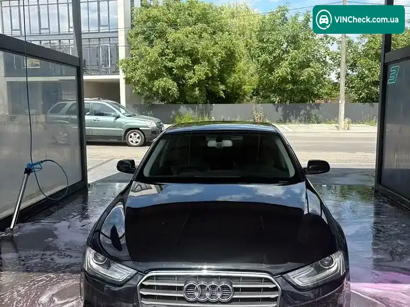 Audi A4 2012, фото з оголошення 1 з 10, VIN WAUFFAFL1DN018190
