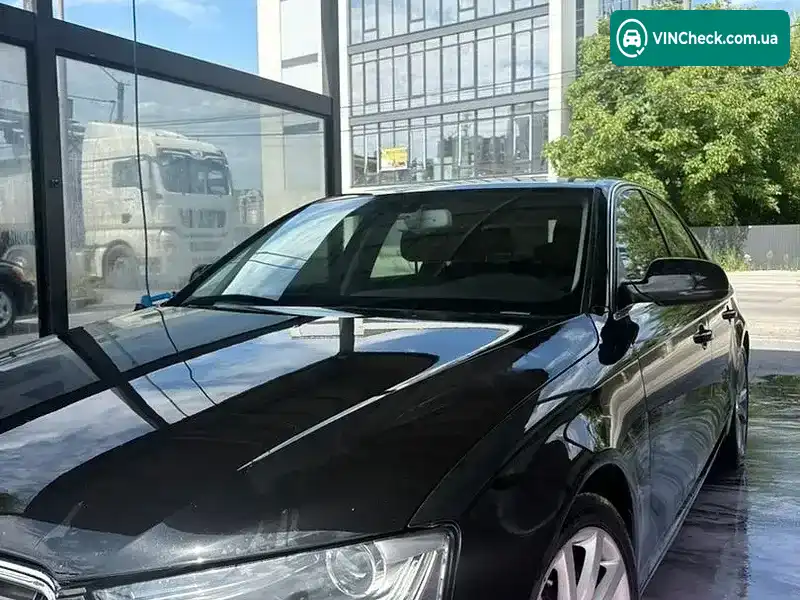 Audi A4 2012, фото з оголошення 2 з 10, VIN WAUFFAFL1DN018190