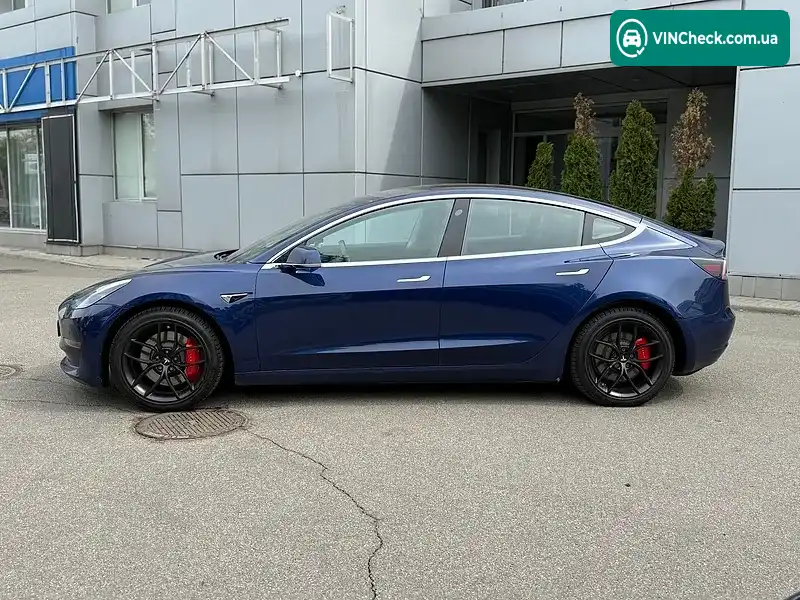 Tesla Model 3 2018, фото з оголошення 2 з 20, VIN 5YJ3E1EB3JF083909