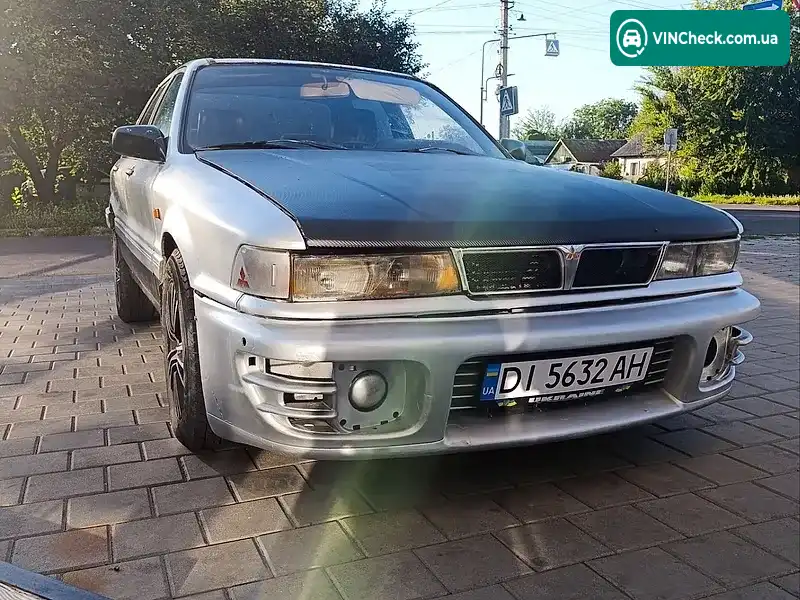 Mitsubishi Galant 1989, фото з оголошення 1 з 15, VIN JMBSNE32AKZ000127