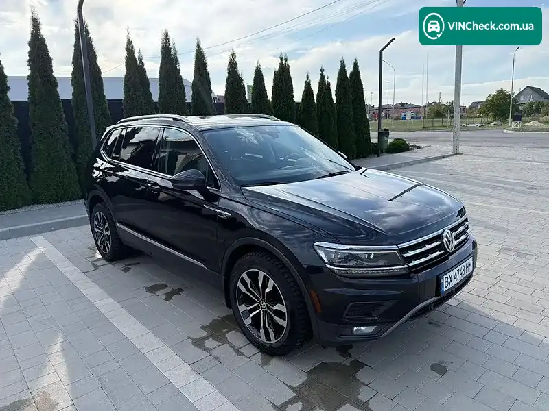 Volkswagen Tiguan 2017, фото з оголошення 2 з 20, VIN 3VV4B7AX1JM004204