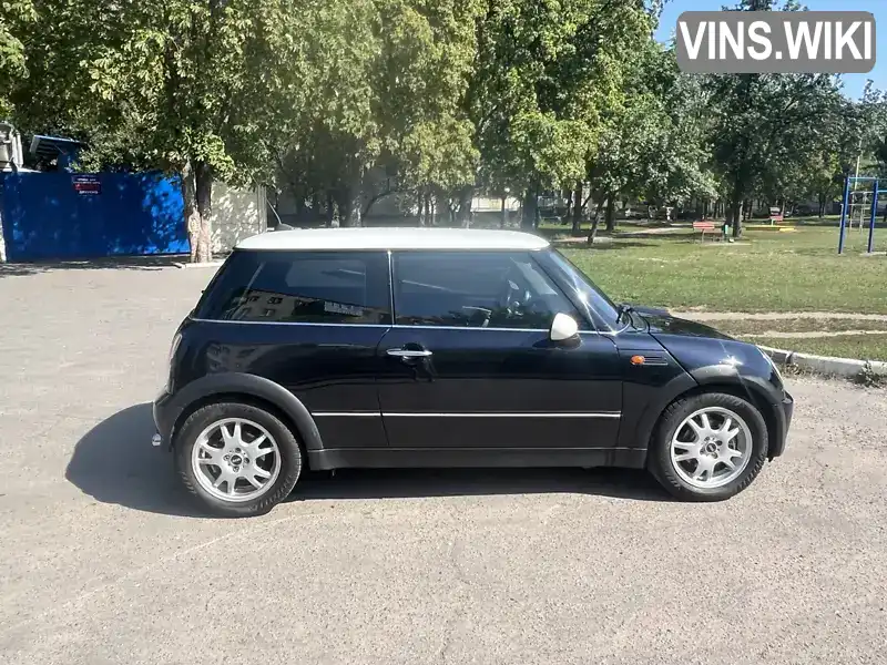MINI Hatch 2006, фото з оголошення 2 з 18, VIN WMWRC31060TK97317