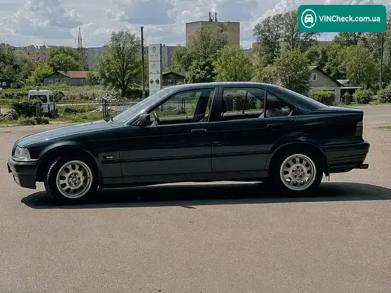BMW 3 Series 1995, фото з оголошення 2 з 12, VIN WBACA91080KA20255