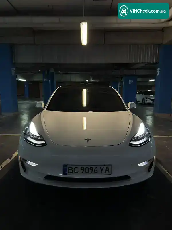 Tesla Model 3 2020, фото з оголошення 1 з 21, VIN 5YJ3E1EC5LF742889