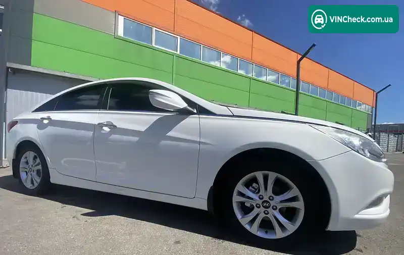 Hyundai Sonata 2011, фото з оголошення 2 з 21, VIN KMHEC41BBCA303774