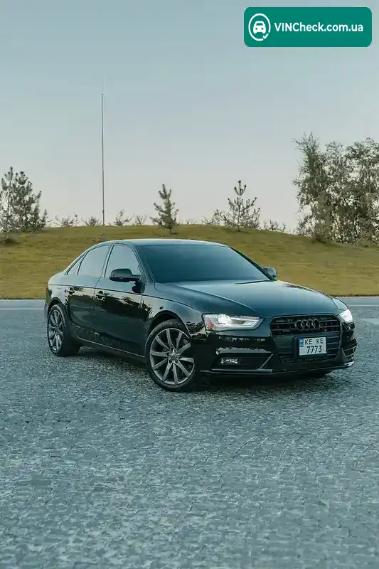 Audi A4 2013, фото з оголошення 1 з 20, VIN WAUFFAFL1DN008758