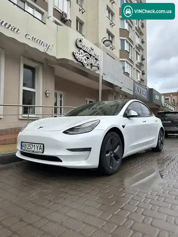 Tesla Model 3 2019, фото з оголошення 1 з 20, VIN 5YJ3E1EB8KF511944