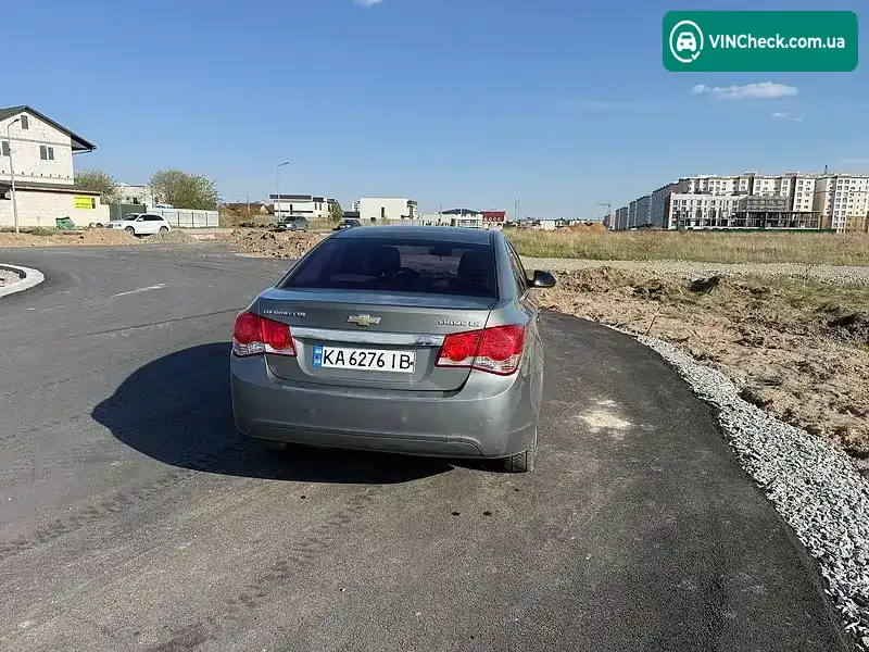 Chevrolet Cruze 2010, фото з оголошення 2 з 14, VIN KLAJA695DAK630168