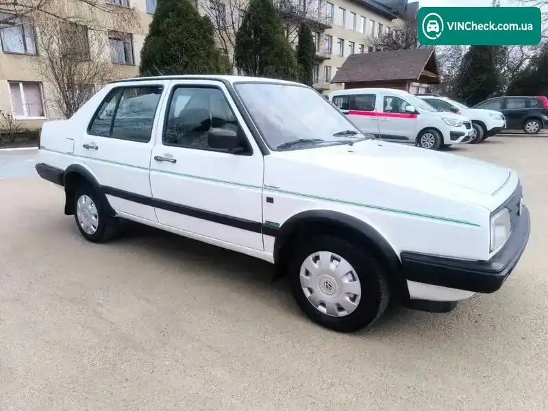 Volkswagen Jetta 1988, фото з оголошення 2 з 21, VIN WVWZZZ16ZJW245234