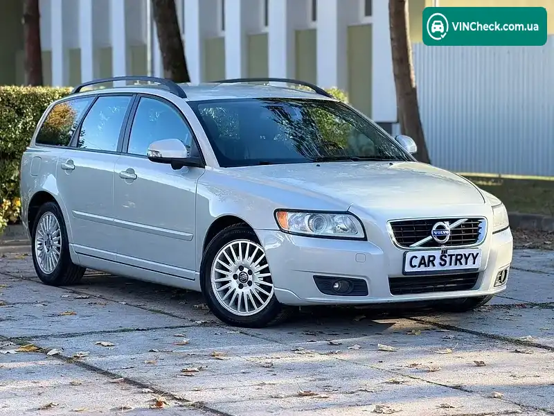 Volvo V50 2011, фото з оголошення 2 з 20, VIN YV1MW84F1B2617573