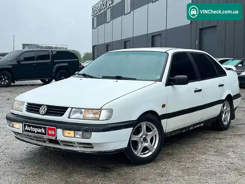 Volkswagen Passat 1995, фото з оголошення 1 з 20, VIN WVWZZZ3AZSE169068