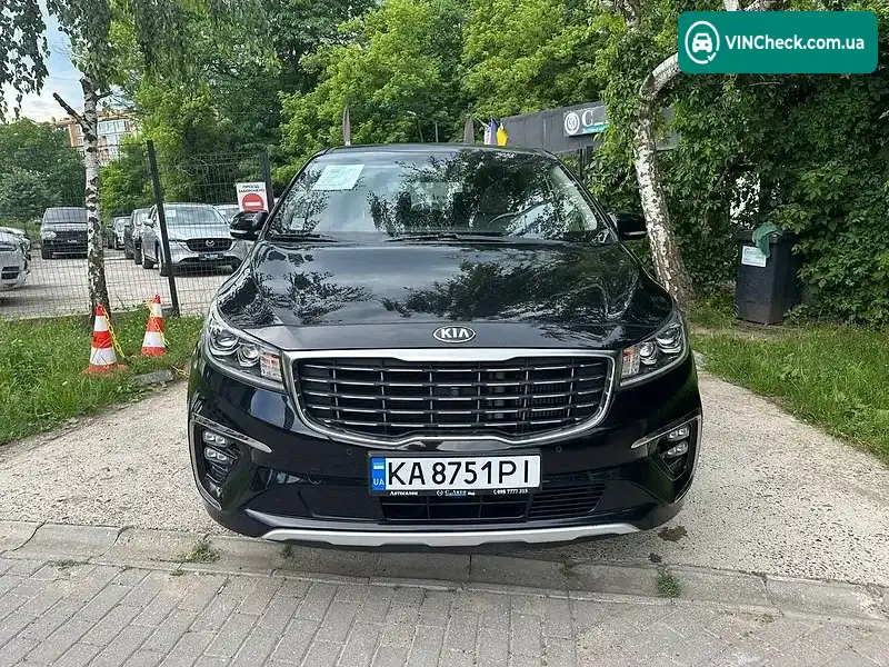 Kia Carnival 2018, фото з оголошення 2 з 20, VIN KNAME81ABKS472135