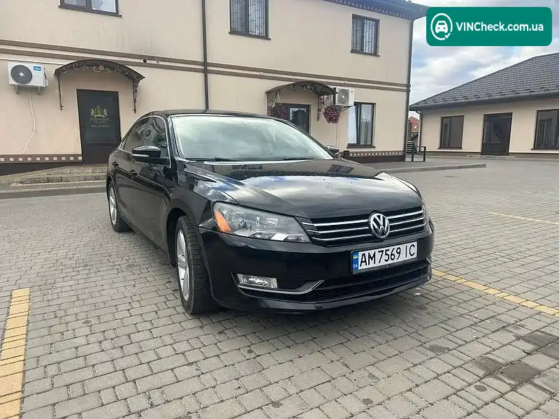 Volkswagen Passat 2015, фото з оголошення 1 з 14, VIN 1VWAT7A31FC106989