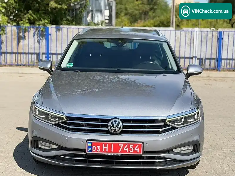 Volkswagen Passat 2019, фото з оголошення 2 з 20, VIN WVWZZZ3CZLE041743